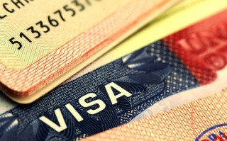 Visa 股价下跌 有消息称该公司计划裁员约 1400 人