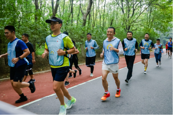 助力“阳光起点” 第七届中诚公益跑热烈开跑 - 第 3 张图片 - 小家生活风水网